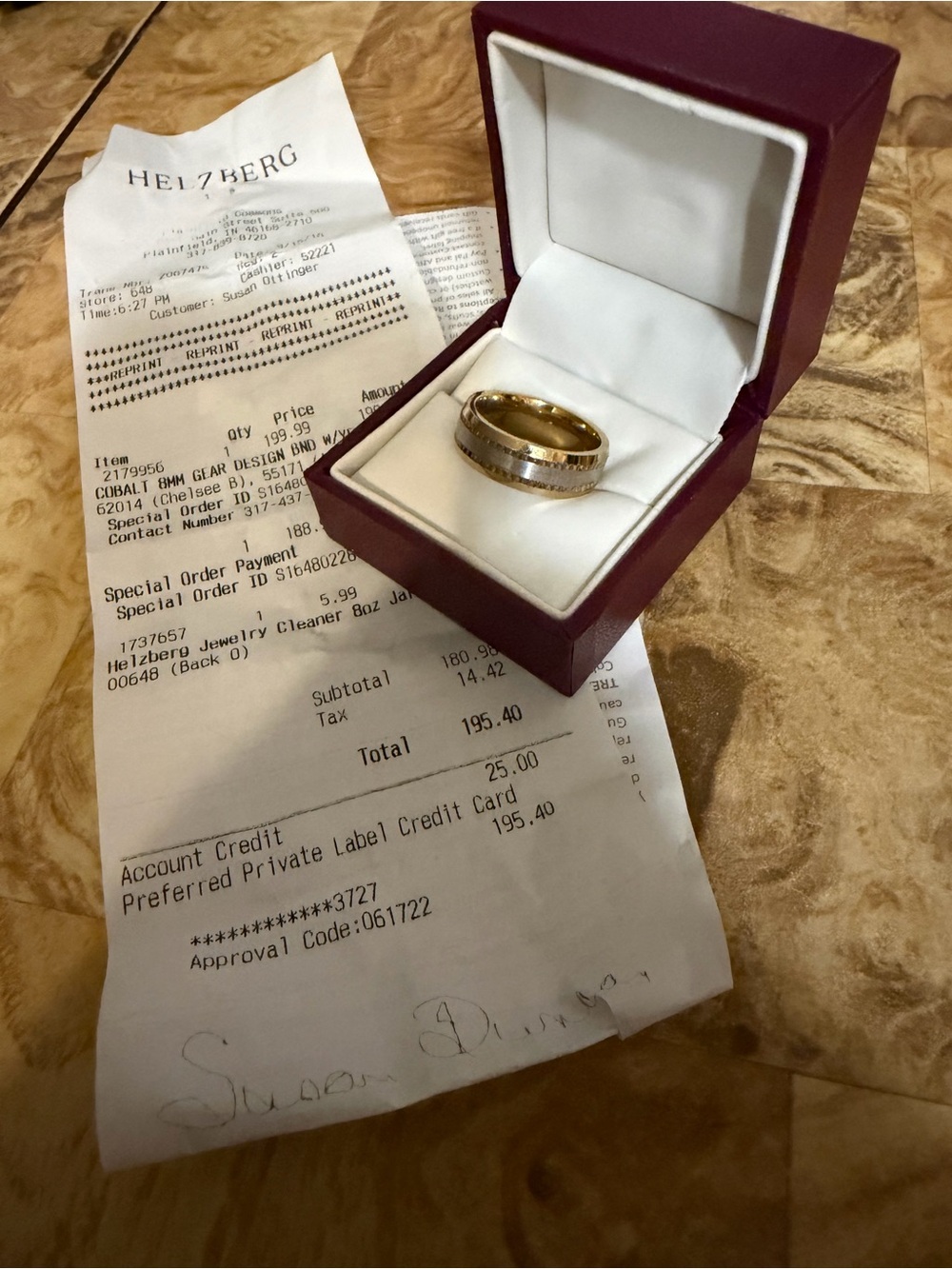 Men’s Wedding band bought at Helzberg Diamond Jewelry sz 12 Two-Tone Design